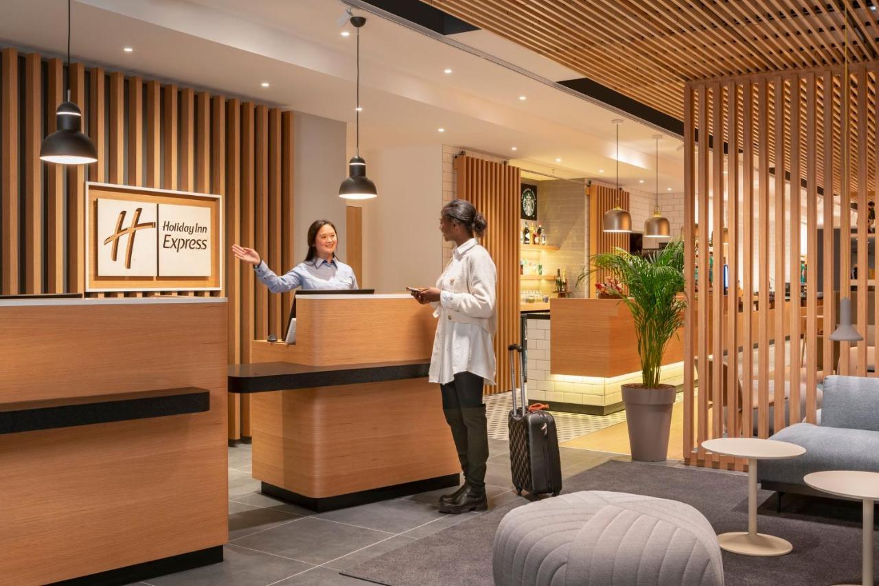 Holiday Inn Express - Marne-La-Vallee Val D'Europe By Ihg Bailly-Romainvilliers Εξωτερικό φωτογραφία